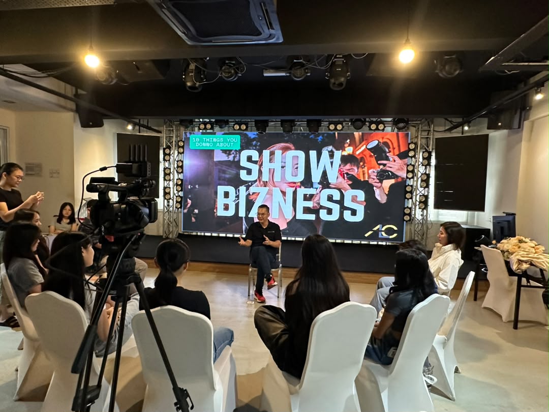 Small closed-door sharing session with a circle of guests at Dreamlive Event Space Puchong